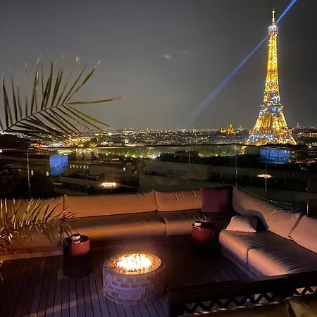 Trocadero Eiffel Tower Parigi